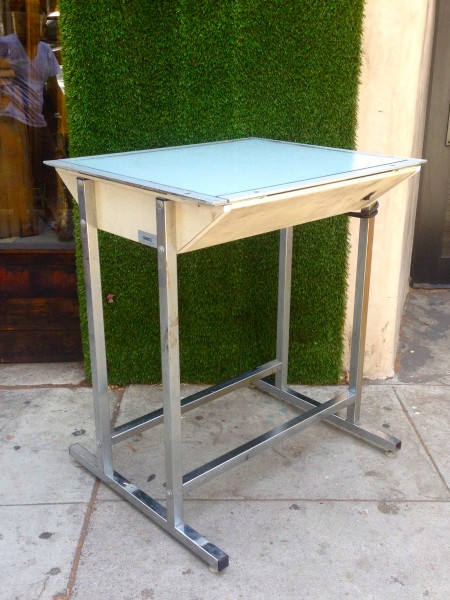 chrome light box table