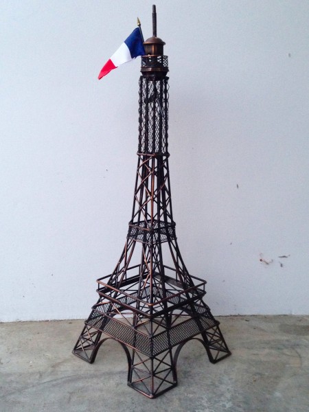 metal eiffel tower