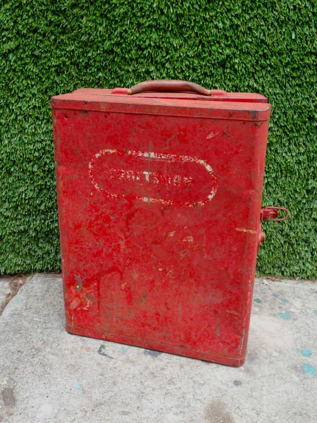 red tool box