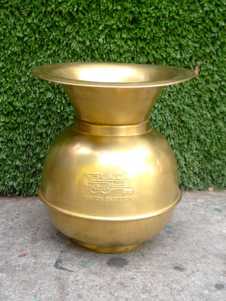 brass Union Pacific splatoon vase