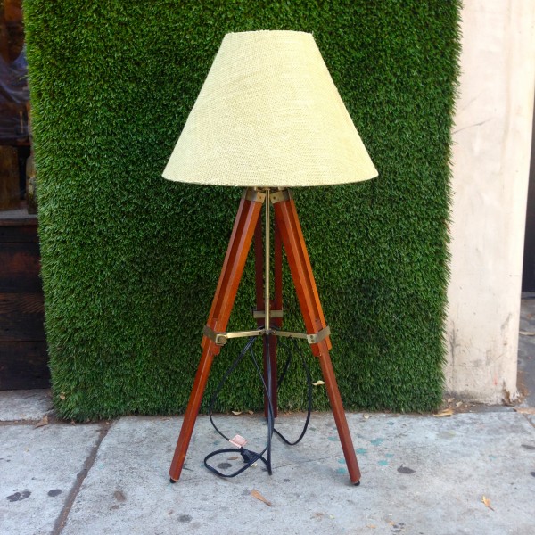 tripod table lamp