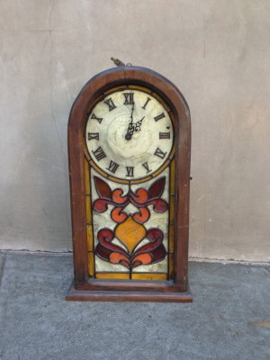 antique clock (lights up)