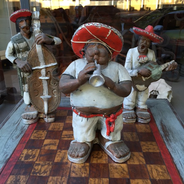 vintage mariachi group