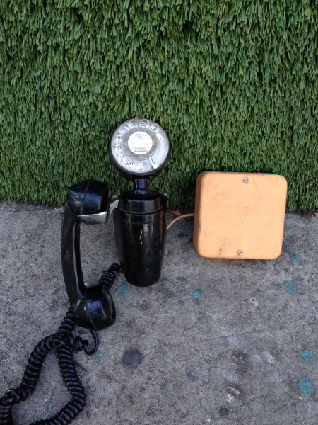 wind-up telephone