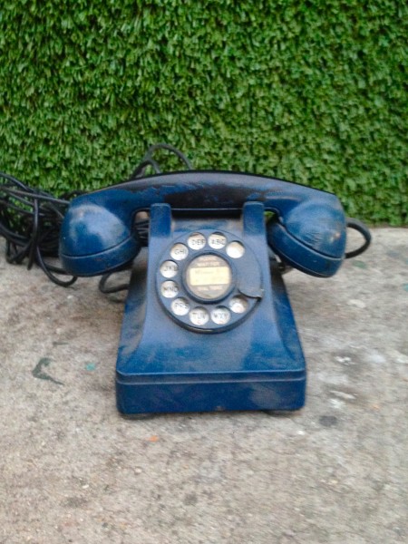 vintage black telephone